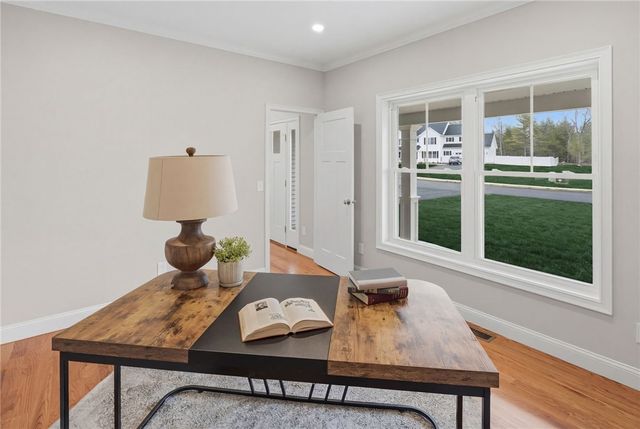 33 Cassidy Trail, Coventry, RI 02816