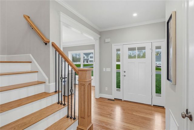 33 Cassidy Trail, Coventry, RI 02816