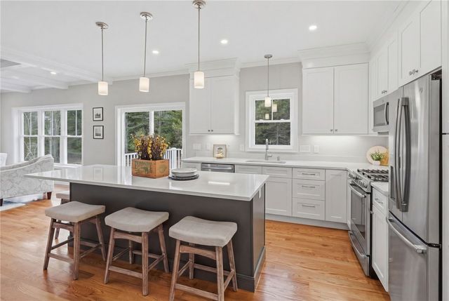 33 Cassidy Trail, Coventry, RI 02816