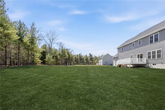 33 Cassidy Trail, Coventry, RI 02816