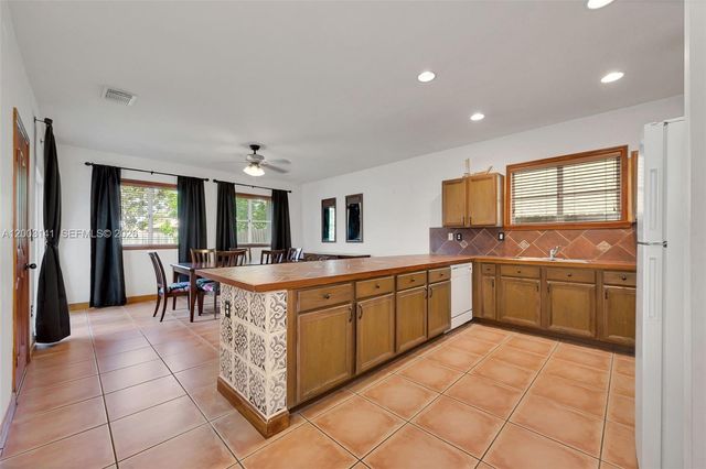 1350 NE 42nd Ave, Homestead, FL 33033