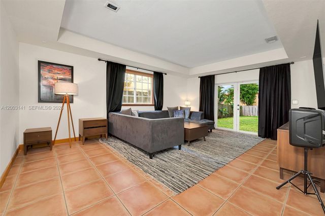 1350 NE 42nd Ave, Homestead, FL 33033