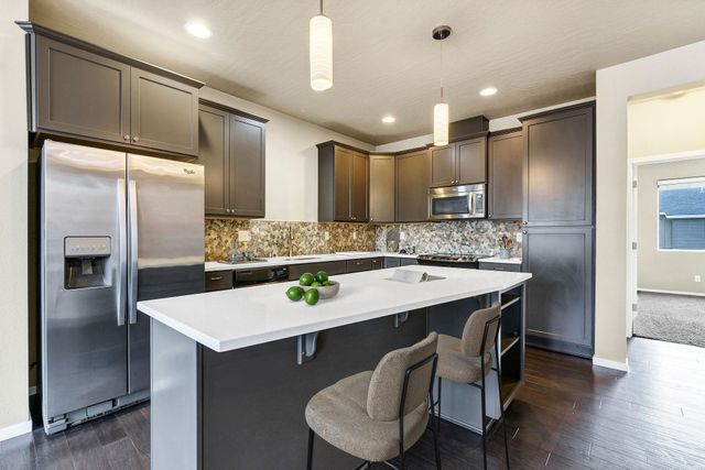 2121 W Bridge Ave, Spokane, WA 99201