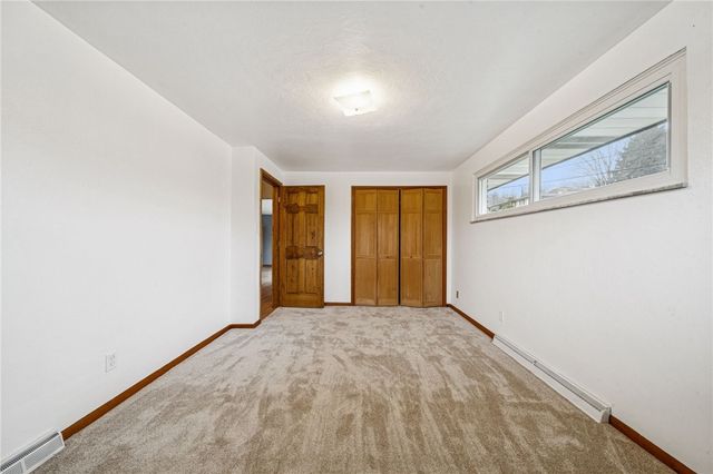 101 Stanton Dr, New Stanton, PA 15672