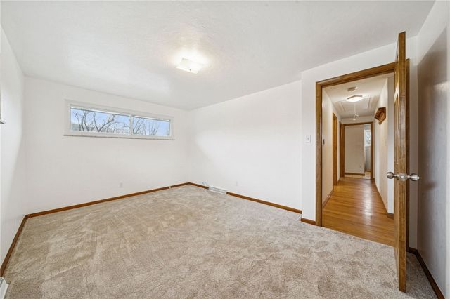 101 Stanton Dr, New Stanton, PA 15672