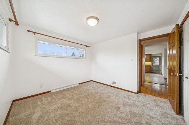 101 Stanton Dr, New Stanton, PA 15672