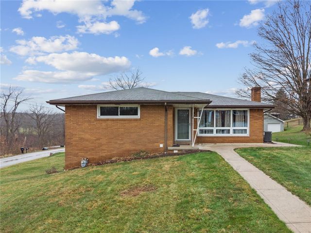 101 Stanton Dr, New Stanton, PA 15672