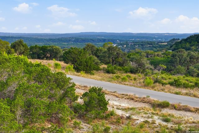 1648 Noble Trl, Canyon Lake, TX 78133