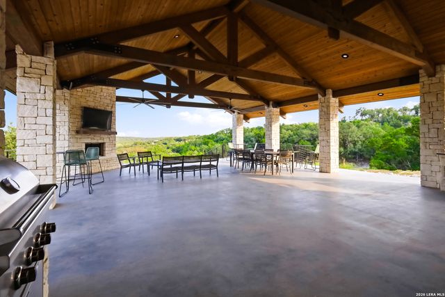 1648 Noble Trl, Canyon Lake, TX 78133
