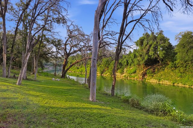 1648 Noble Trl, Canyon Lake, TX 78133
