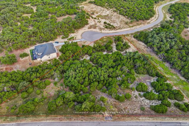 1648 Noble Trl, Canyon Lake, TX 78133