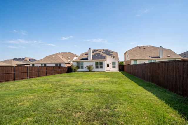 1918 Trace Drive, Aubrey, TX 76227