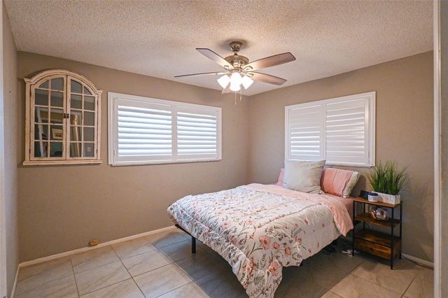 2741 W Golf Boulevard, Pompano Beach, FL 33064