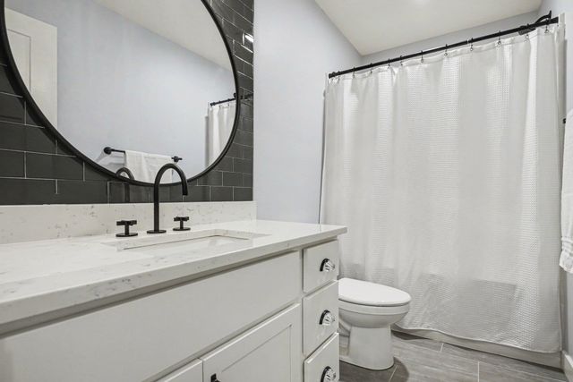 13912 Shavano Peak Drive, Middlebury, IN 46540
