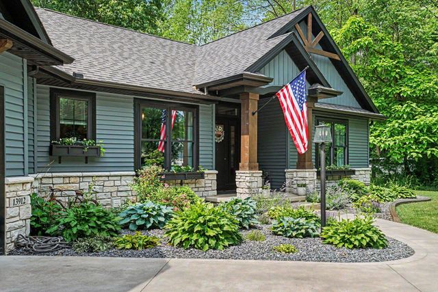 13912 Shavano Peak Drive, Middlebury, IN 46540