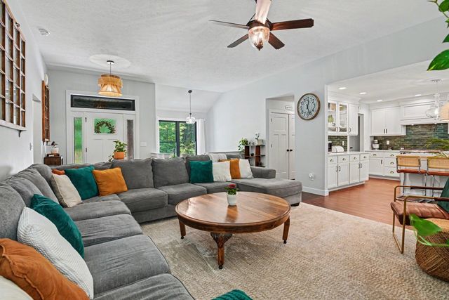 13912 Shavano Peak Drive, Middlebury, IN 46540