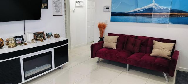 4223 NW 32nd Ave, Miami, FL 33142