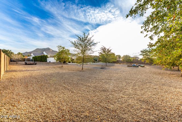 5348 W Encanto Verde Drive, Queen Creek, AZ 85142