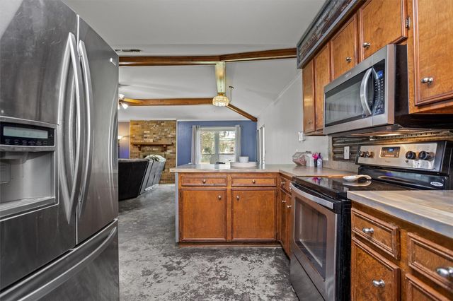 419 Trailwood Circle, Lufkin, TX 75904