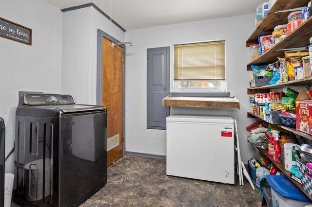 419 Trailwood Circle, Lufkin, TX 75904