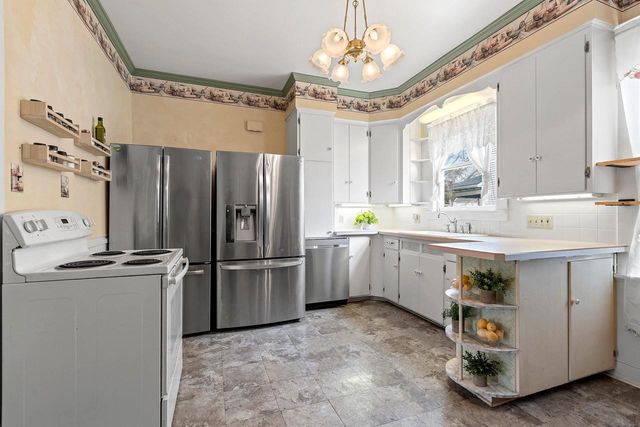 152 4TH STREET, Fond Du Lac, WI 54935