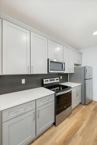 700 N DuPont Ave Apt 504, Madison, TN 37115