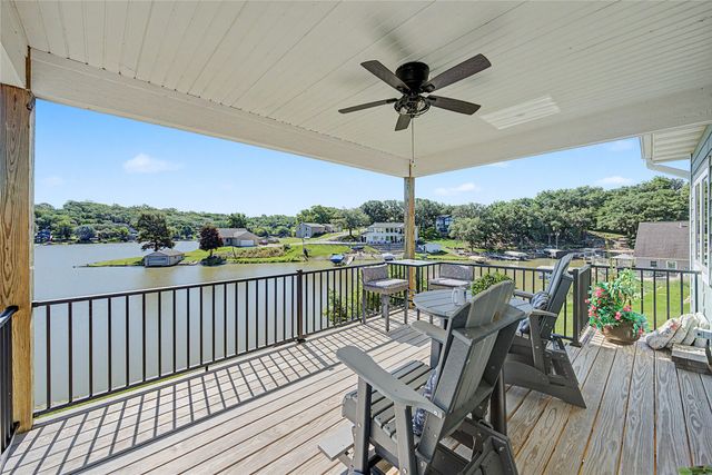 8109 Oak Ridge Drive, Dexter, IA 50070
