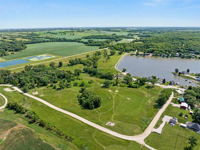 8109 Oak Ridge Drive, Dexter, IA 50070