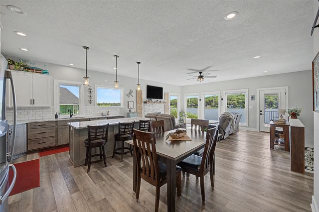 8109 Oak Ridge Drive, Dexter, IA 50070