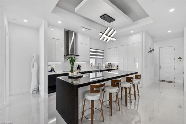 523 SW 23rd ST, Cape Coral, FL 33991