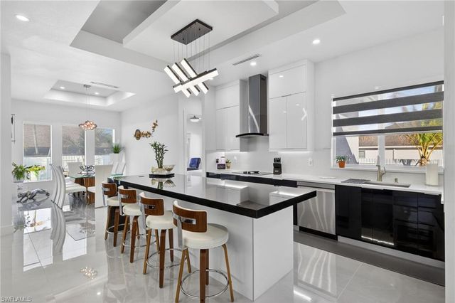 523 SW 23rd ST, Cape Coral, FL 33991