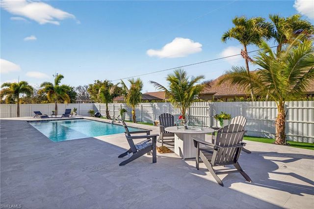 523 SW 23rd ST, Cape Coral, FL 33991