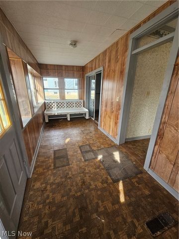 217 S High Street, Freeport, OH 43973