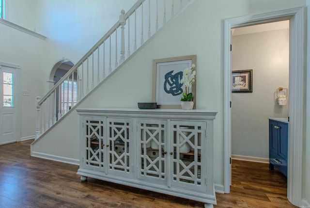 2015 Sawgrass Dr, Little Rock, AR 72212