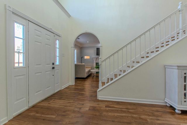 2015 Sawgrass Dr, Little Rock, AR 72212