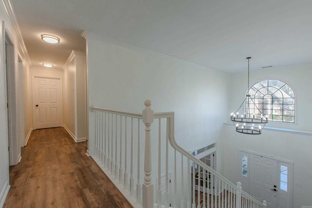 2015 Sawgrass Dr, Little Rock, AR 72212