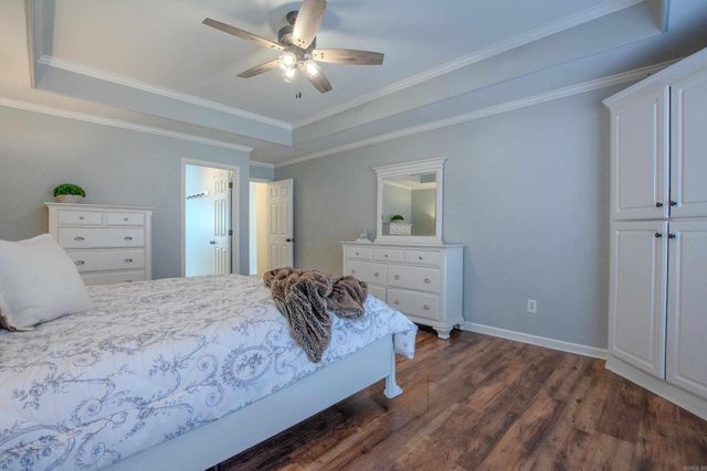 2015 Sawgrass Dr, Little Rock, AR 72212