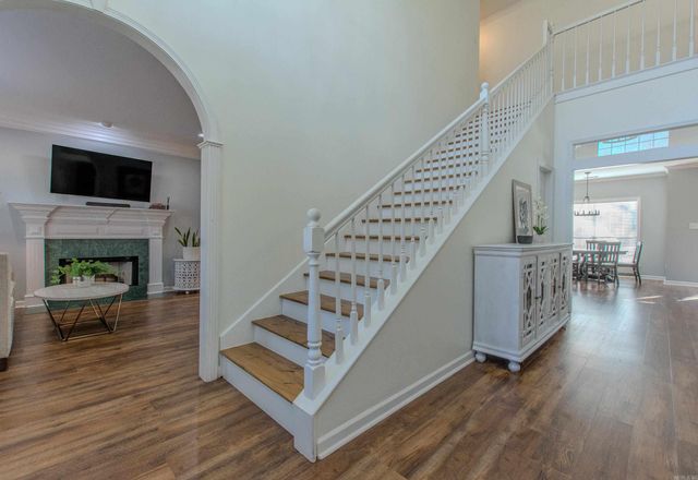 2015 Sawgrass Dr, Little Rock, AR 72212