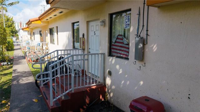 1330 NW 5th St 5, Miami, FL 33125