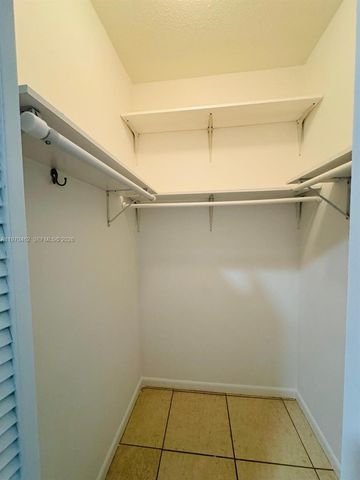 1330 NW 5th St 5, Miami, FL 33125