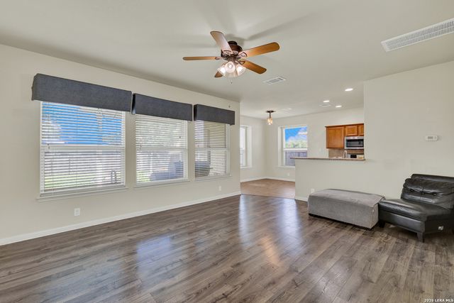 2150 BRINKLEY DR, New Braunfels, TX 78130