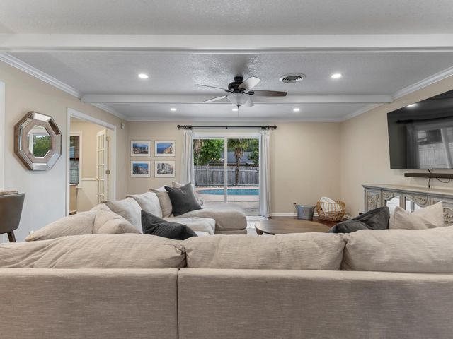 2917 Encino Avenue, Bay City, TX 77414