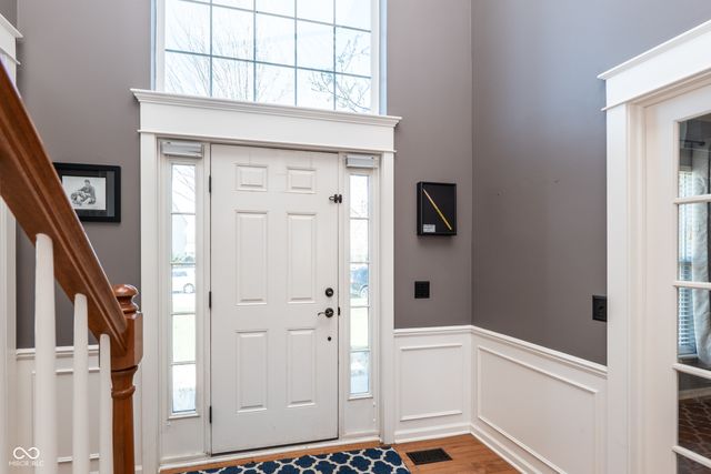 16755 Lakeville Crossing, Westfield, IN 46074