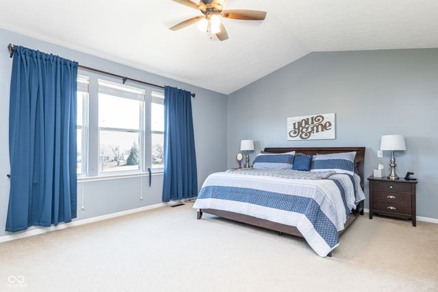 16755 Lakeville Crossing, Westfield, IN 46074