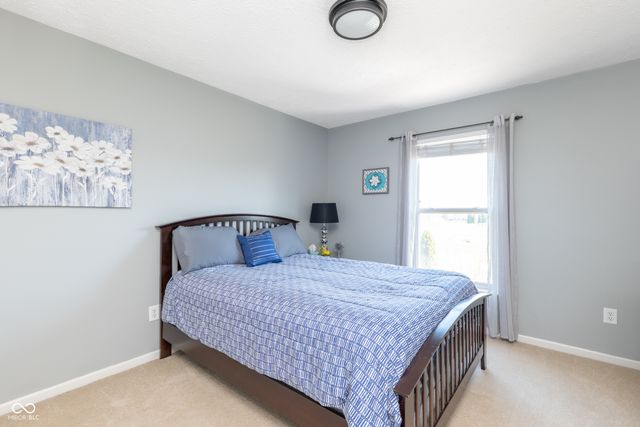 16755 Lakeville Crossing, Westfield, IN 46074