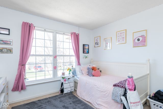 16755 Lakeville Crossing, Westfield, IN 46074