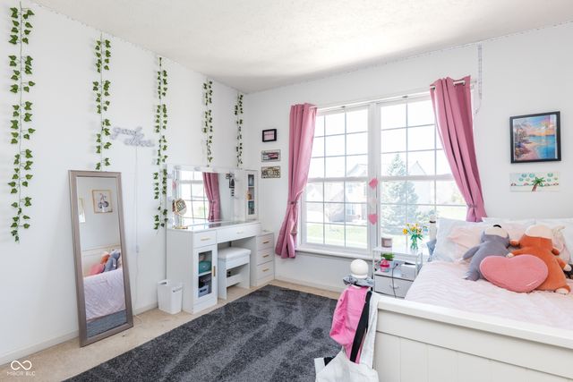 16755 Lakeville Crossing, Westfield, IN 46074