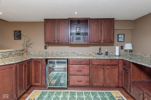 16755 Lakeville Crossing, Westfield, IN 46074