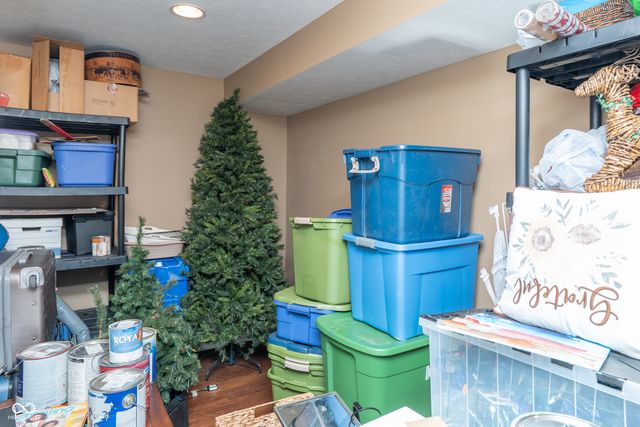 16755 Lakeville Crossing, Westfield, IN 46074