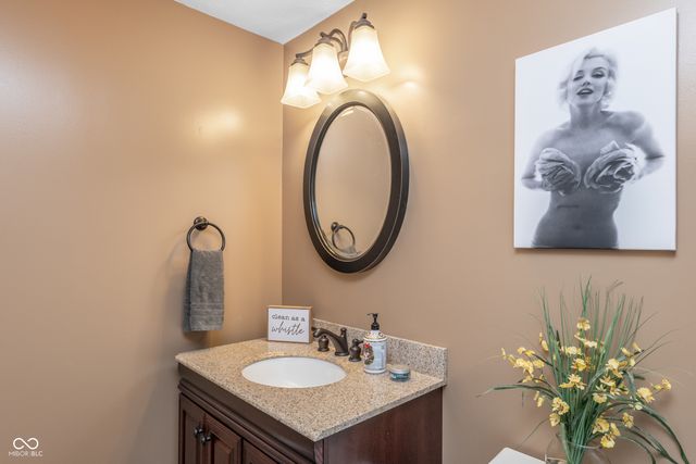 16755 Lakeville Crossing, Westfield, IN 46074